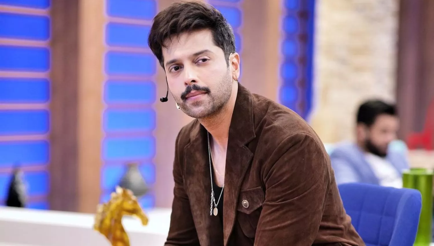 like a parasite fahad mustafa criticises youtubers bloggers for polluting the industry like a parasite fahad mustafa criticises youtubers bloggers for polluting the industry