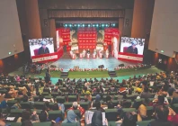 playwright asghar nadeem syed speaks during a panel discussion themed chaand ko gul karain to hum jaanen on the second day of faiz festival photo express