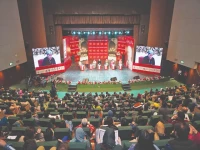 playwright asghar nadeem syed speaks during a panel discussion themed chaand ko gul karain to hum jaanen on the second day of faiz festival photo express playwright asghar nadeem syed speaks during a panel discussion themed chaand ko gul karain to hum jaanen on the second day of faiz festival photo express