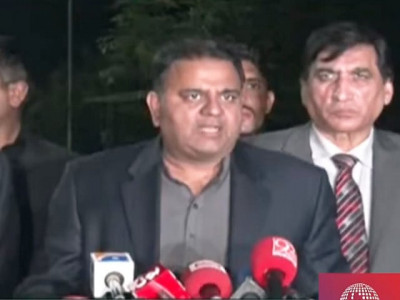 fawad warns pml n against targeting judiciary army fawad warns pml n against targeting judiciary army