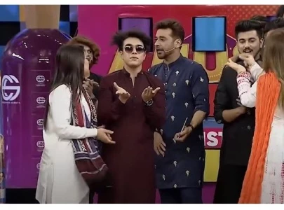 twitter finds a hero in faysal qureshi after he loses it at influencer on air
