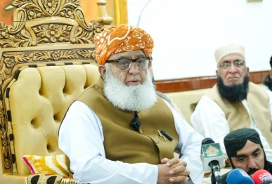 jui f chief maulana fazlur rehman addresses a press conference in peshawar photo courtesy jui facebook