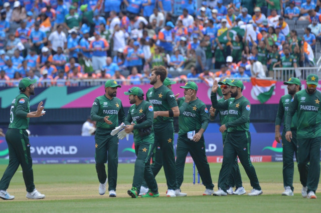 pakistan cricket team faces internal strife amid t20 world cup 2024 campaign