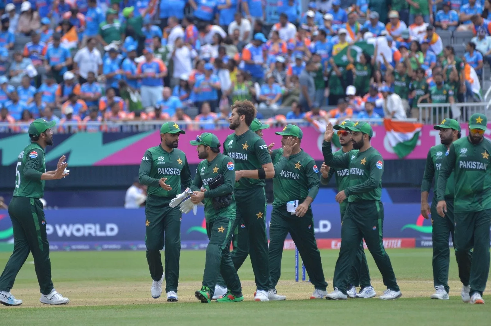 pakistan cricket team faces internal strife amid t20 world cup 2024 campaign