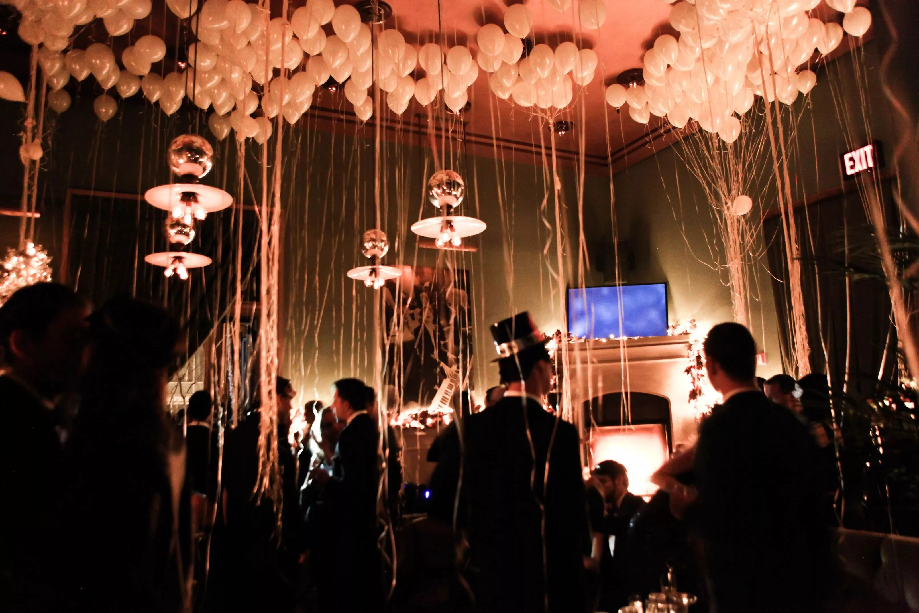 tips for hosting an unforgettable new year s bash