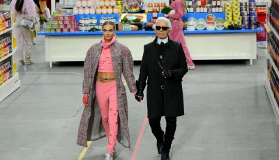 fashion week starts today here are some of the most iconic moments in paris fashion week history