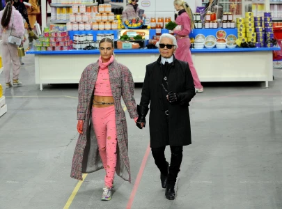 fashion week starts today here are some of the most iconic moments in paris fashion week history fashion week starts today here are some of the most iconic moments in paris fashion week history