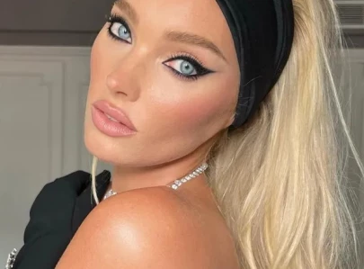 frosted lips are the nostalgic makeup trend to rock this winter season