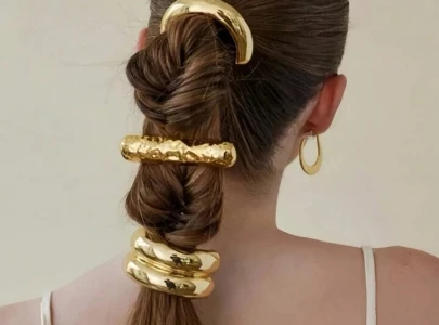 holiday hair goals 10 chic trends to try this season