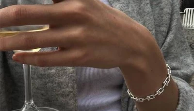 10 must have winter jewelry trends to add to your cold weather wardrobe