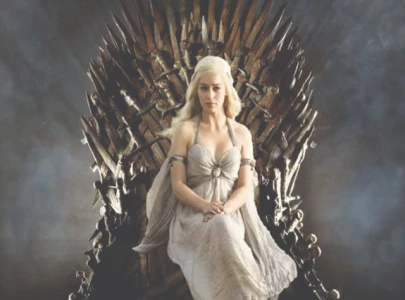 game of thrones movie in the works at warner bros