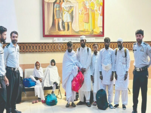 FIA intercepts beggars attempting to travel abroad during Ramazan crackdown