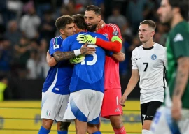 goals galore for gattuso s italy in world cup qualifiers france start with win