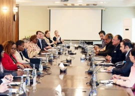 finance minister briefs world bank on economic outlook reform agenda finance minister briefs world bank on economic outlook reform agenda