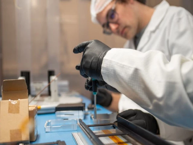 highly skilled workers at work photo finland government highly skilled workers at work photo finland government