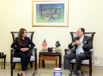 finmin notes considerable progress on pak us trade framework in meeting with cd a baker