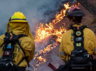 california braces for dangerous santa ana winds as wildfire death toll hits 16