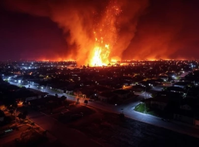 frightening video shows fire tornado spinning up as palisades fire approaches encino
