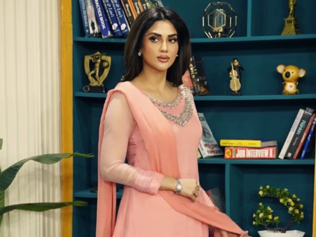 Fiza Ali urges parents to tackle online harassment through awareness