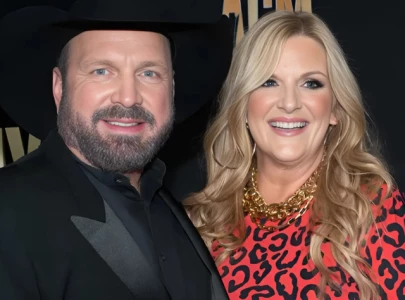 garth brooks and trisha yearwood slammed for song choice at president jimmy carter s funeral