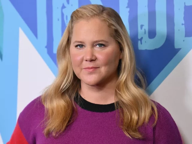 amy schumer credits internet s moon face comments for diagnosis of cushing syndrome