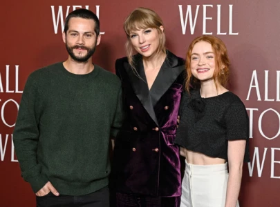 dylan o brien recalls feeling uncomfortable about taylor swift s all too well short film