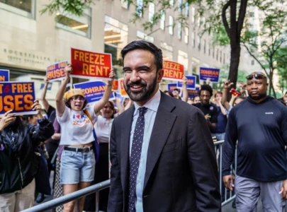 zohran mamdani leads nyc scavenger hunt with 2 000 supporters in mayoral campaign push zohran mamdani leads nyc scavenger hunt with 2 000 supporters in mayoral campaign push