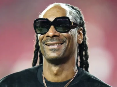snoop dogg responds to backlash after crypto ball performance you can t tear me down snoop dogg responds to backlash after crypto ball performance you can t tear me down