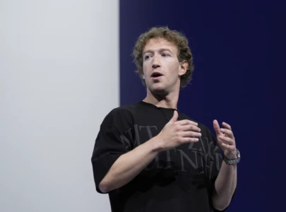 meta threatens to fire leakers after mark zuckerberg s private meeting audio gets leaked meta threatens to fire leakers after mark zuckerberg s private meeting audio gets leaked