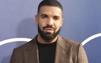 drake left embarrassed after hitting on engaged security guard at perth concert drake left embarrassed after hitting on engaged security guard at perth concert