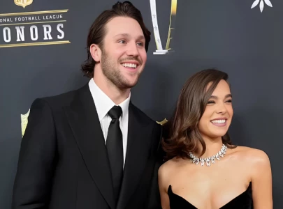 hailee steinfeld and josh allen shine at nfl honors in first red carpet appearance since engagement hailee steinfeld and josh allen shine at nfl honors in first red carpet appearance since engagement