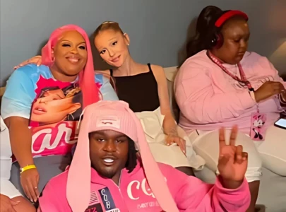 she hit me tiktok stars shay and bria meet ariana grande in viral moment she hit me tiktok stars shay and bria meet ariana grande in viral moment