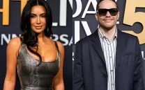 kim kardashian ignores ex boyfriend pete davidson at snl 50th anniversary special kim kardashian ignores ex boyfriend pete davidson at snl 50th anniversary special