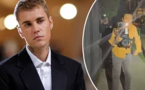justin bieber offers perspective of getting bombarded by paparazzi amid camera flashes this has to stop justin bieber offers perspective of getting bombarded by paparazzi amid camera flashes this has to stop
