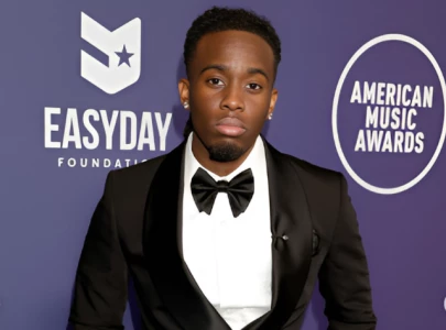 kai cenat clashes with kanye west fan during amas 2025 livestream kai cenat clashes with kanye west fan during amas 2025 livestream