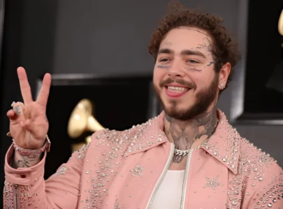 post malone falls off stage while toasting a fan mid performance in arizona