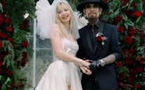 former red hot chili peppers guitarist dave navarro marries vanessa dubasso in gothic castle wedding in scotland former red hot chili peppers guitarist dave navarro marries vanessa dubasso in gothic castle wedding in scotland
