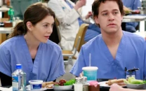 ellen pompeo reveals most uncomfortable grey s anatomy scene that left her and t r knight in tears ellen pompeo reveals most uncomfortable grey s anatomy scene that left her and t r knight in tears