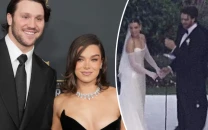hailee steinfeld marries josh allen in california wedding ceremony hailee steinfeld marries josh allen in california wedding ceremony