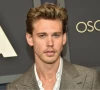 austin butler praised for generous red carpet gesture at caught stealing premiere