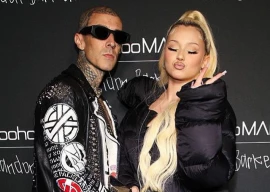 alabama barker s coachella photo with father travis barker sparks online debate alabama barker s coachella photo with father travis barker sparks online debate