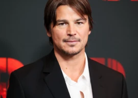 josh hartnett suffers car accident in canada returns to work on netflix series after evaluation josh hartnett suffers car accident in canada returns to work on netflix series after evaluation