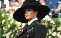 r9 incoming rihanna gives new music update amid third pregnancy at 2025 met gala r9 incoming rihanna gives new music update amid third pregnancy at 2025 met gala