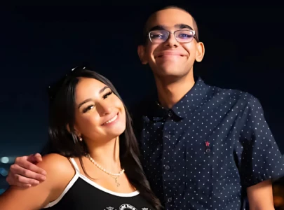 sam frank and n3on confirm breakup after two years together in emotional livestreams sam frank and n3on confirm breakup after two years together in emotional livestreams