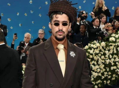 bad bunny to embark on deb tirar m s fotos world tour no us dates announced