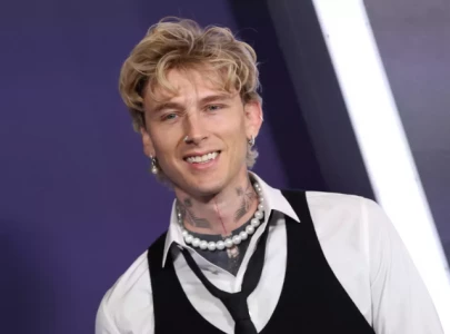 machine gun kelly shares details about diet including water fasts i ll eat a couple times a week machine gun kelly shares details about diet including water fasts i ll eat a couple times a week