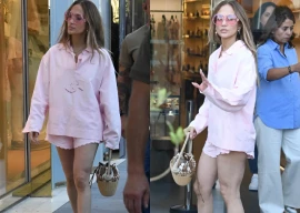jennifer lopez reportedly snubbed at chanel store in istanbul as guard denies entry jennifer lopez reportedly snubbed at chanel store in istanbul as guard denies entry