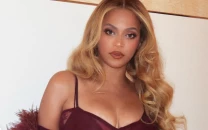 beyonc s appearance at kris jenner s 70th sparks fan backlash over political associations