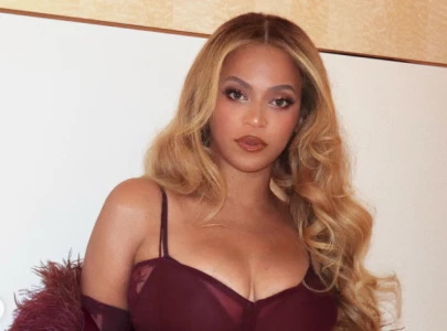 beyonc stuns in maroon lace gown to mark 44th birthday with new photos on instagram beyonc stuns in maroon lace gown to mark 44th birthday with new photos on instagram