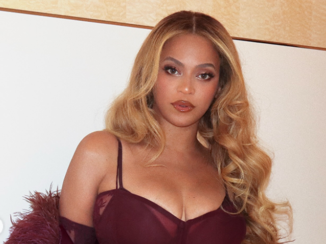 Beyonc stuns in maroon lace gown to mark 44th birthday with new photos on Instagram Beyonc stuns in maroon lace gown to mark 44th birthday with new photos on Instagram